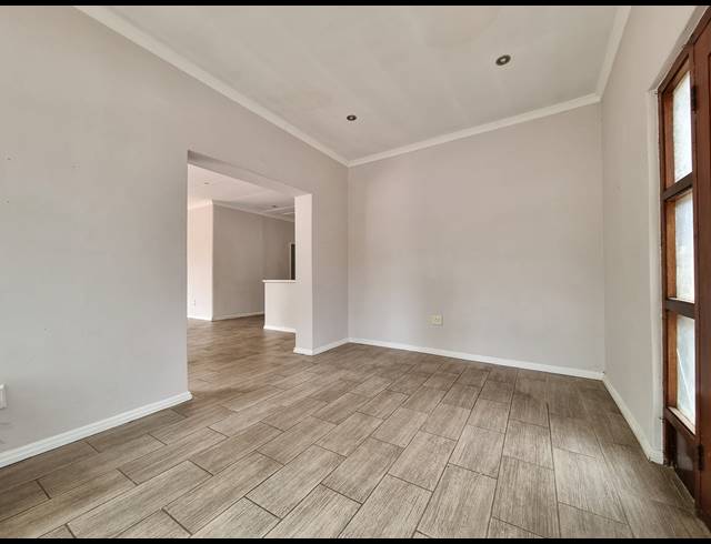 5 BEDROOM HOUSE RENTED IN EDENVALE CENTRAL
